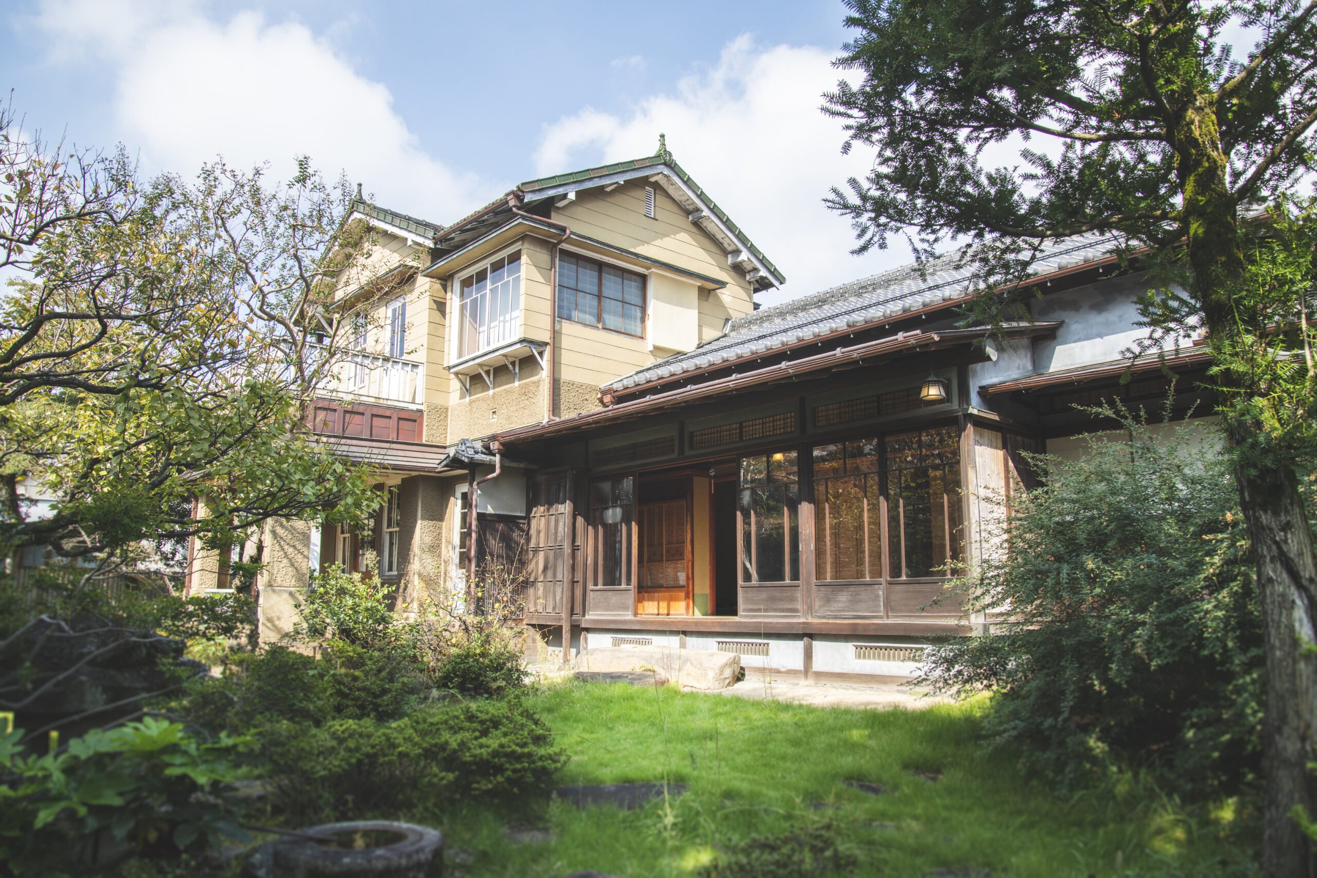 🏛️ 구 야마자키가 별저 (큐 야마자키케 벳테이) 이미지 1